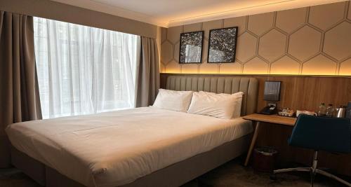 Habitación Doble Pequeña - No fumadores del hotel London Chigwell Prince Regent , Bw Signature Collection. Foto 3