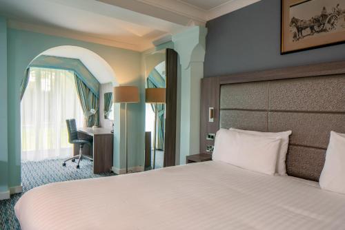 Habitación Familiar Superior - No fumadores del hotel London Chigwell Prince Regent , Bw Signature Collection. Foto 1