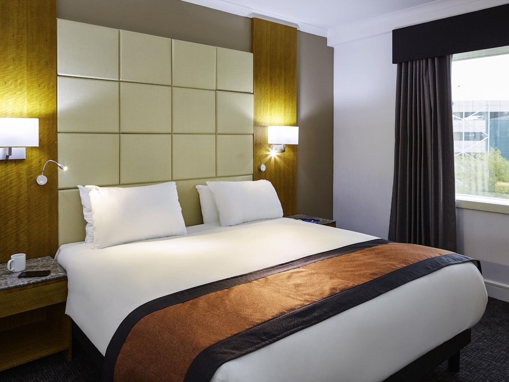 Suite con una cama King Size del hotel Mercure St Helens