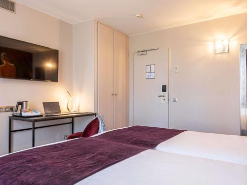 Habitación Doble Clásica con Dos Camas del hotel Mercure Paris Place D'Italie. Foto 8