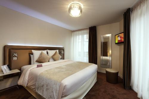 Habitación Doble Clásica del hotel Mercure Paris Place D'Italie. Foto 7
