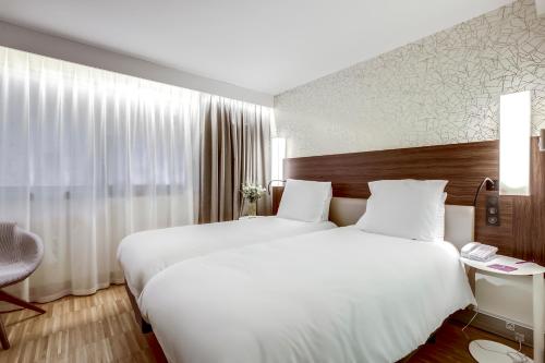 Habitación Doble Superior - 2 camas del hotel Mercure Paris Arc De Triomphe Etoile