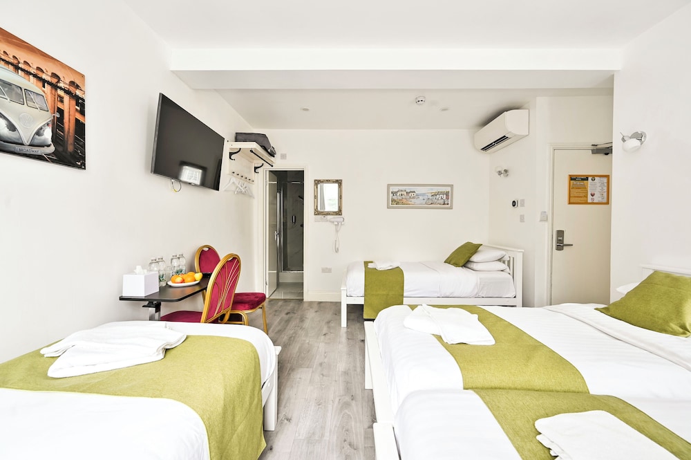 Habitación cuádruple, baño privado del hotel City London