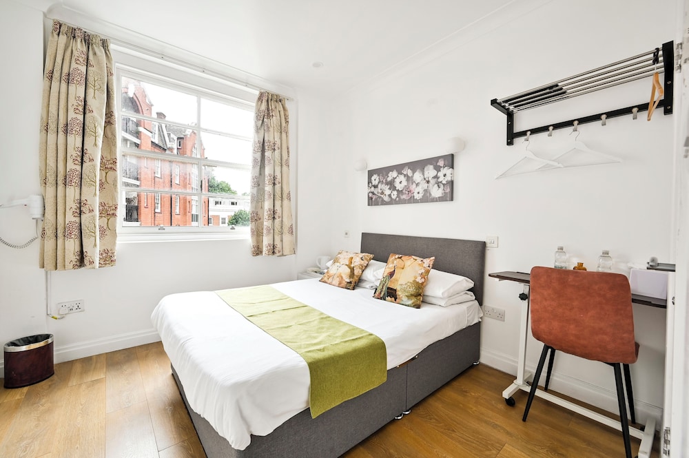 Habitación doble, baño privado del hotel City London. Foto 5