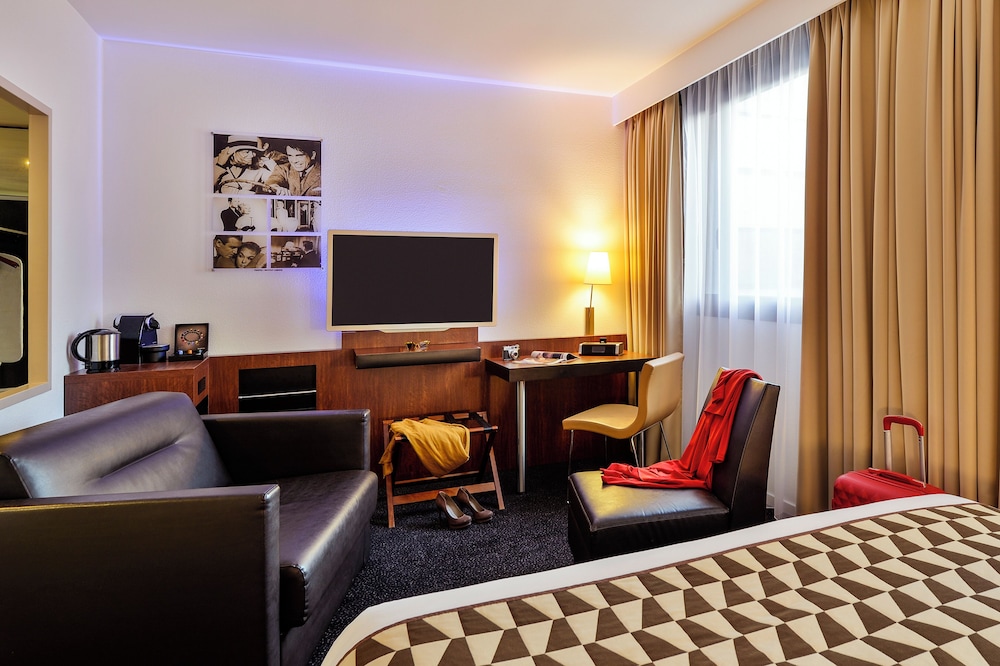 Habitación Privilegio - 1 cama doble y 1 sofá - cama para 1 persona del hotel Mercure Lyon Centre Lumière. Foto 2