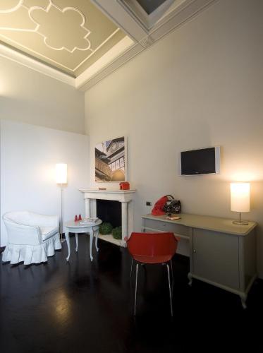 Habitación Doble Superior con vistas a la ciudad del hotel Rosso23. Foto 7
