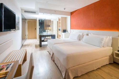 Habitación Superior del hotel Barcelo Hamburg. Foto 3