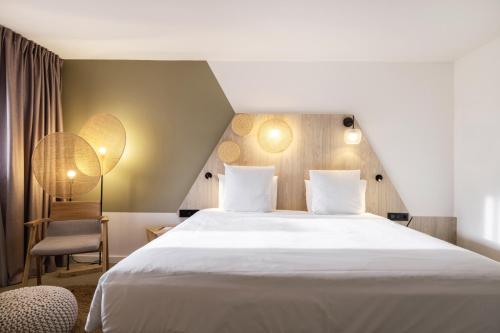 Habitación Doble Privilege del hotel Mercure Cannes Mandelieu. Foto 4