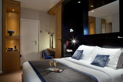 Habitación Doble Deluxe del hotel Marceau Champs Elysees