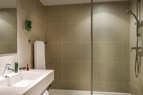 Apartamento, 2 habitaciones - 1 cama doble y 1 sofá - cama del hotel Apparthotel Mercure Paris Boulogne. Foto 8
