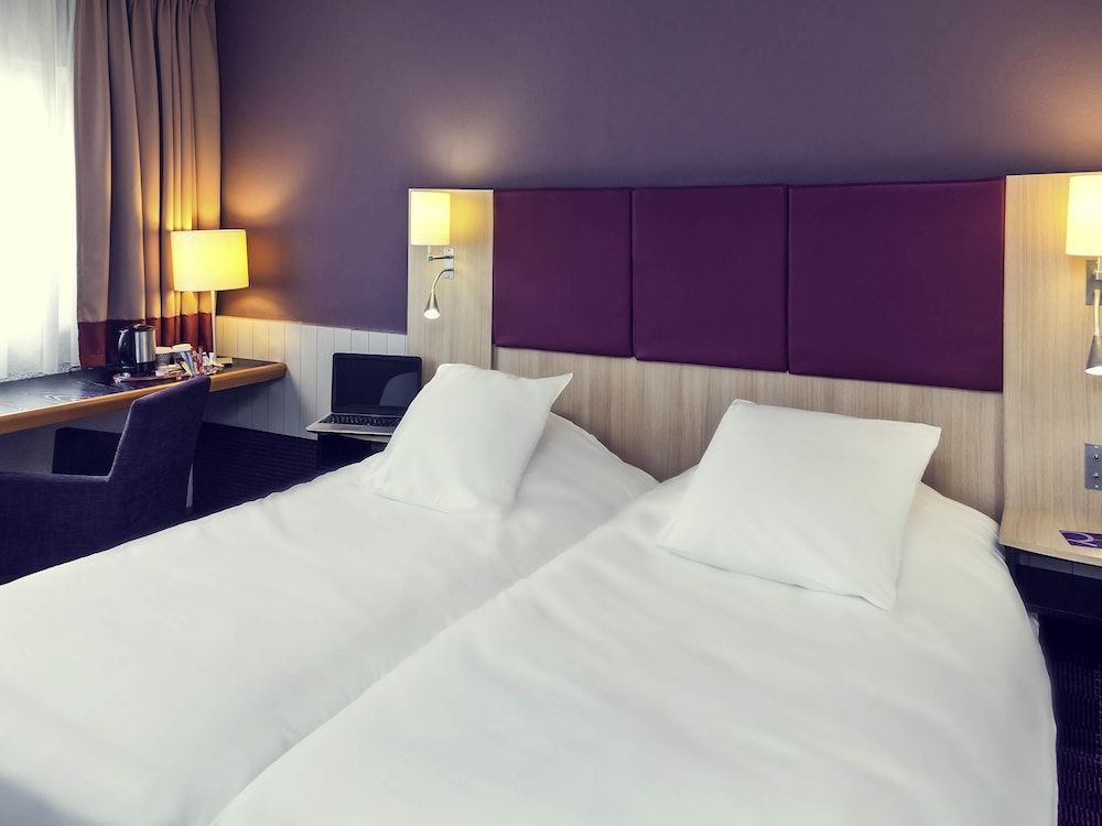 Habitación Clásica - camas individuales del hotel Mercure Strasbourg Aeroport. Foto 2
