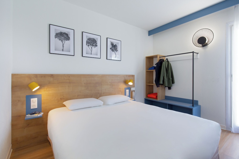 Habitación Estandar con 1 cama matrimonial del hotel ibis Styles Aubagne Gemenos
