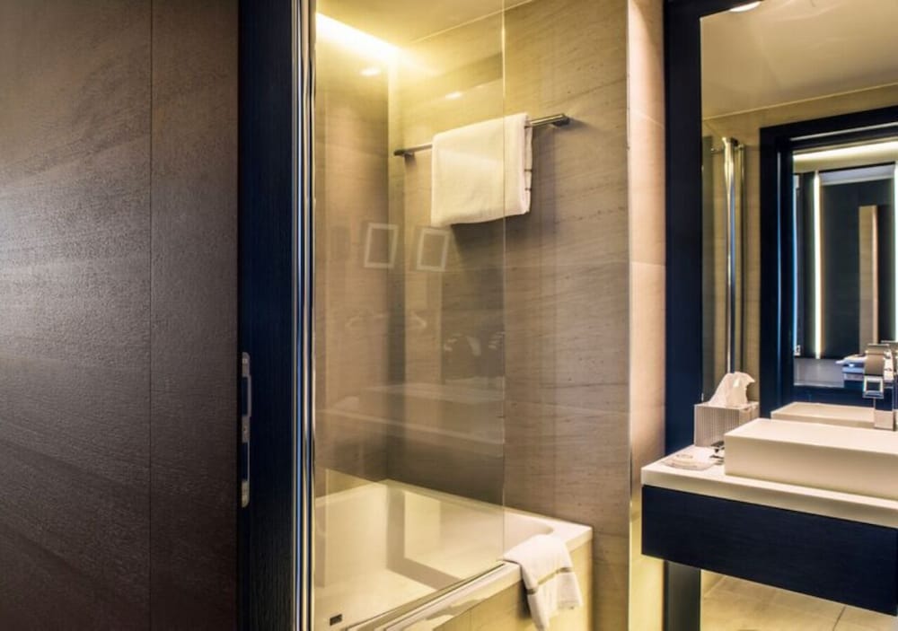 Superior Double Room del hotel The Hotel Brussels. Foto 6