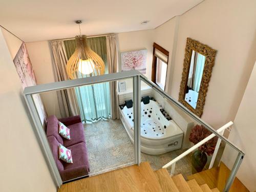 Suite Dúplex con bañera de hidromasaje del hotel Akla Mérida. Foto 17