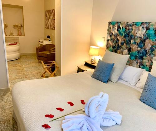 Suite con bañera de hidromasaje del hotel Akla Mérida. Foto 6