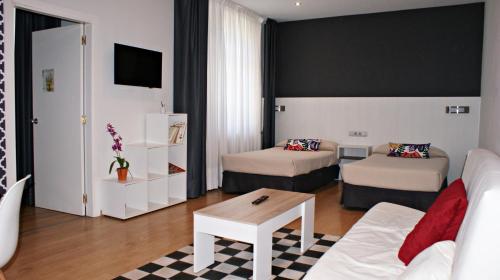 Habitación Familiar Deluxe del hotel Seminario Bilbao. Foto 4