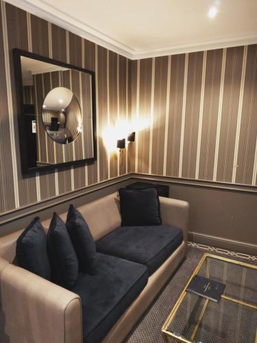 Suite Junior del hotel Georges Washington. Foto 2