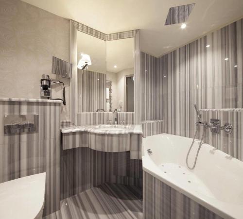 Suite Junior del hotel Georges Washington. Foto 5