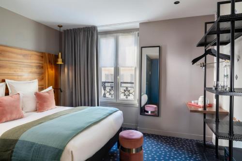 Habitación Deluxe del hotel Maxim Folies. Foto 1