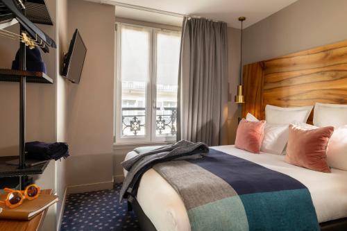 Habitación Doble Estándar del hotel Maxim Folies