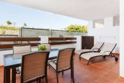 Apartamento Vista Mar 2 habitaciones del hotel Ona Valle Romano Golf and Resort. Foto 2