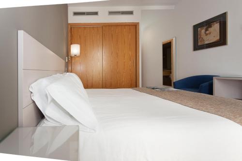 Habitación Doble con balcón - 1 o 2 camas del hotel Aacr Museo. Foto 9