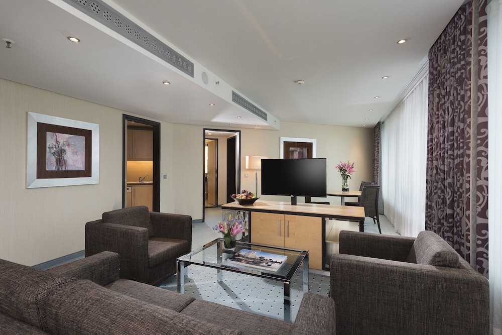 Suite Principal del hotel Maritim Düsseldorf. Foto 4