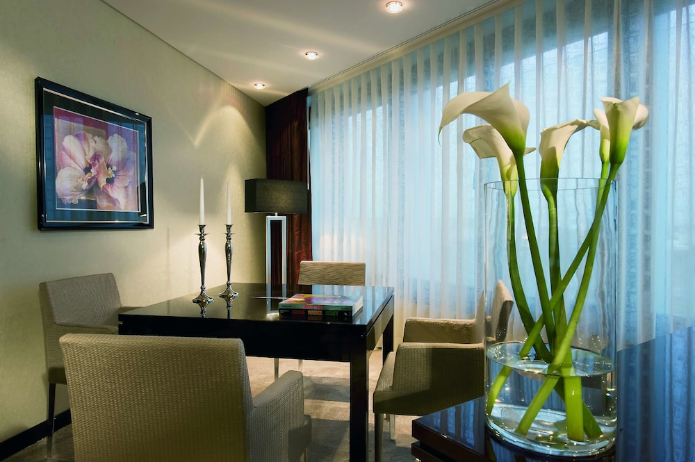 Suite Junior (Uso Doble) del hotel Maritim Düsseldorf