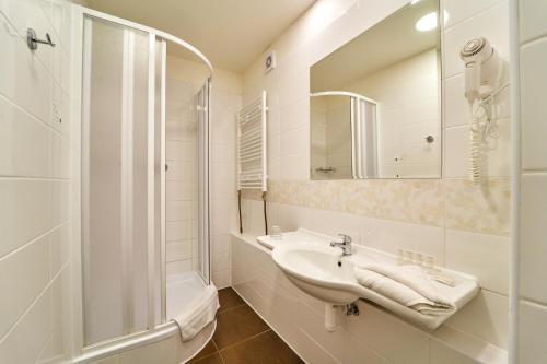 Habitación Doble Económica - 1 o 2 camas del hotel Charles Central