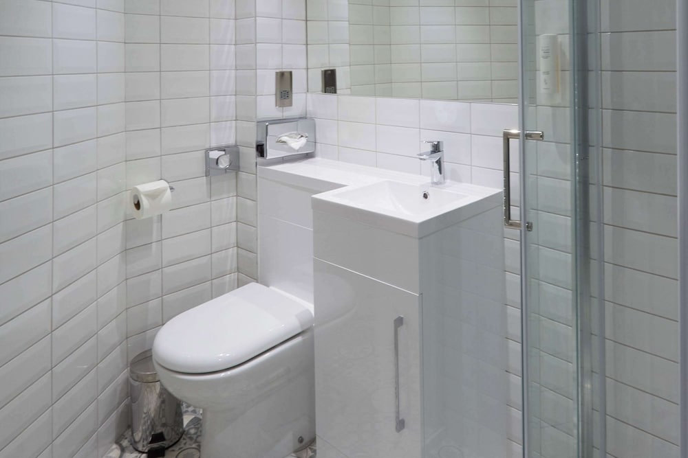 Habitación estándar con 2 camas individuales del hotel Comfort Inn Victoria. Foto 6