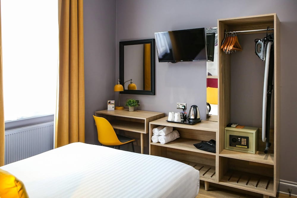 Habitación estándar doble del hotel Comfort Inn Victoria. Foto 8
