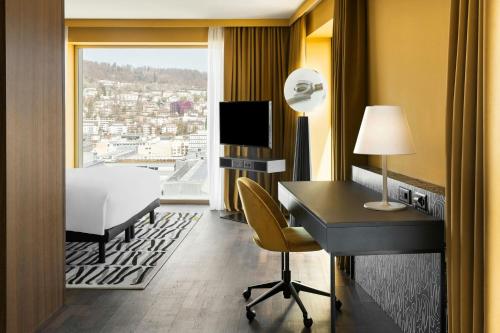 Suite Junior de 1 dormitorio - Acceso al Club Lounge del hotel Renaissance Zürich Tower. Foto 10