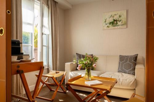 Suite con balcón del hotel Le Pradey. Foto 6