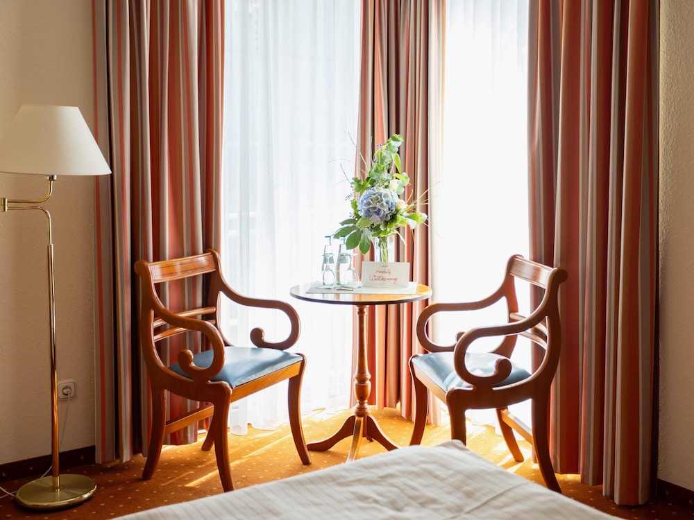 Habitación Estándar con cama doble del hotel Mercure Plaza Magdeburg. Foto 3