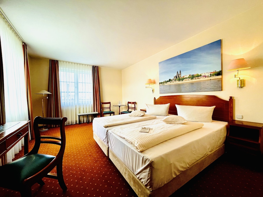 Habitación Superior con 1 cama doble del hotel Mercure Plaza Magdeburg. Foto 1