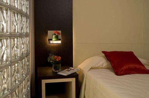 Suite con bañera de hidromasaje y terraza privada - cama extragrande - No fumadores del hotel Best Western Plus Galileo Padova. Foto 1