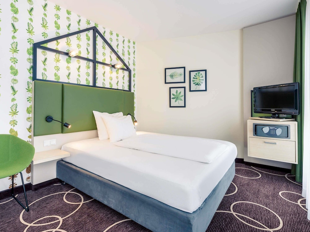 Habitación Standard con cama de matrimonio del hotel Mercure Hannover Mitte