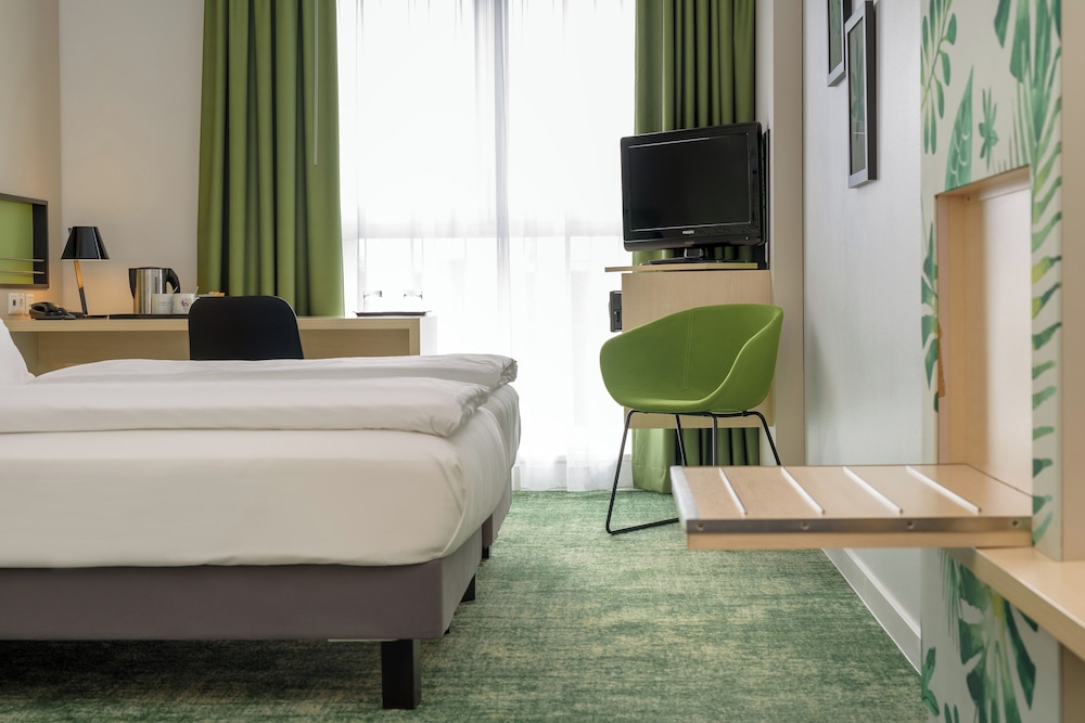 Habitación Standard con 2 camas individuales del hotel Mercure Hannover Mitte. Foto 6
