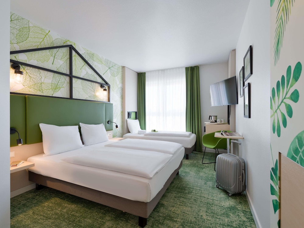 1 cama de matrimonio + 1 cama individual - Habitación Standard del hotel Mercure Hannover Mitte