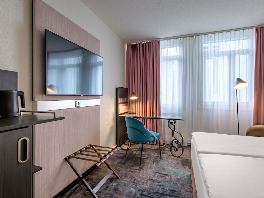 Habitación Estándar con cama doble del hotel Mercure Hotel Hannover City. Foto 9
