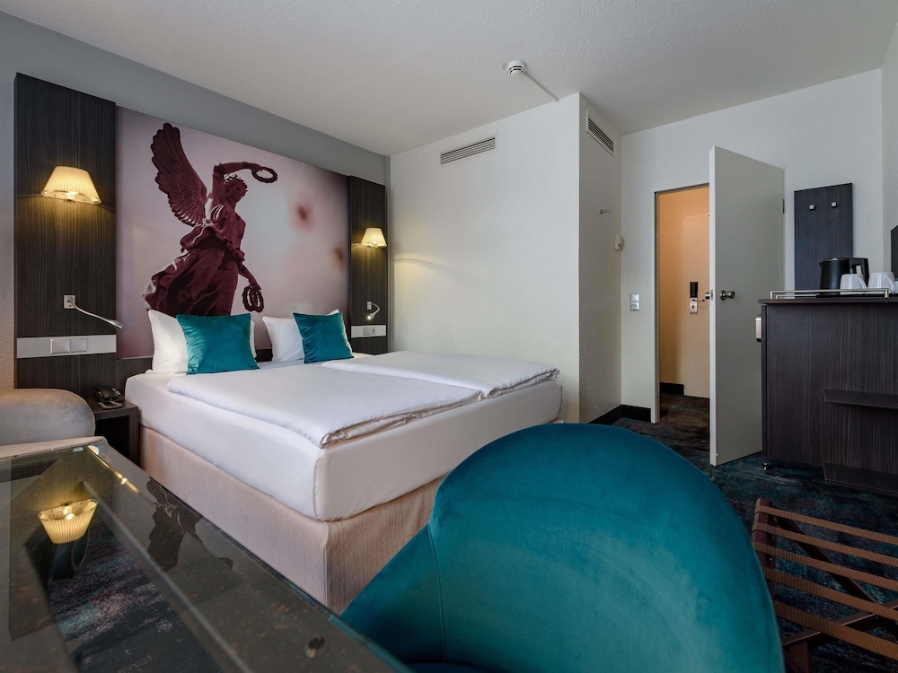 Habitación Estándar con cama doble del hotel Mercure Hotel Hannover City. Foto 10