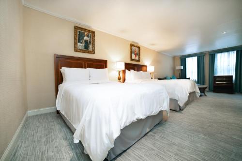 Habitación cuádruple Lujo 2 Camas dobles del hotel Stanford. Foto 3