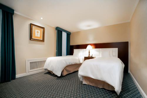 Habitación Doble Estándar - 2 camas del hotel Stanford. Foto 4