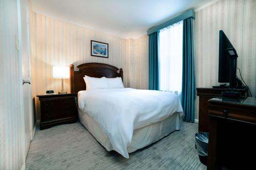 Habitación Doble Deluxe del hotel Stanford. Foto 1