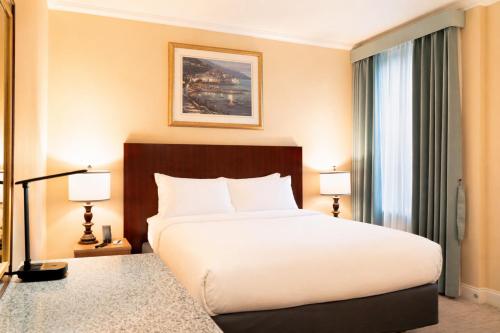 Habitación Superior - 1 cama grande del hotel Stanford. Foto 5