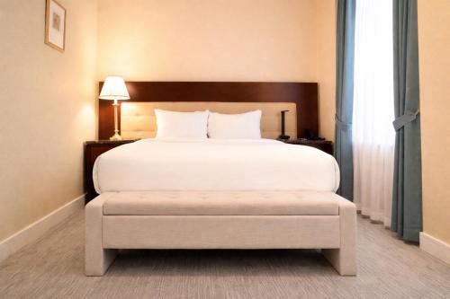 Habitación Deluxe - 1 cama grande del hotel Stanford. Foto 6