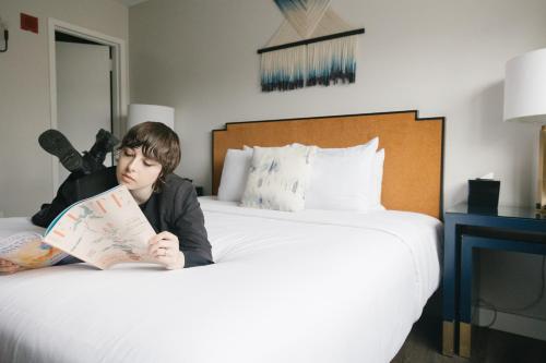 Habitación Redford con cama grande del hotel Redford. Foto 12