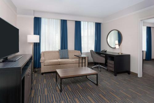 Suite de 1 dormitorio con cama extragrande - No fumadores del hotel Hampton Inn and Suites Buffalo downtown. Foto 2