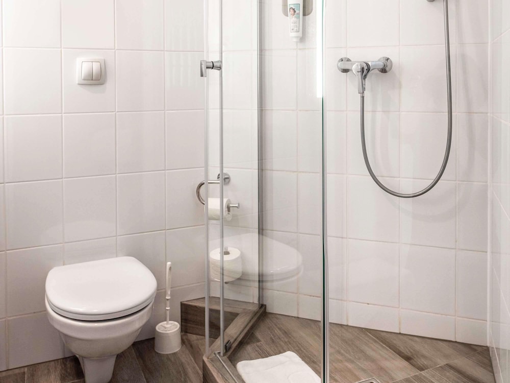 Nuestra habitación / Tu merecido descanso del hotel Ibis Krakow Centrum. Foto 16