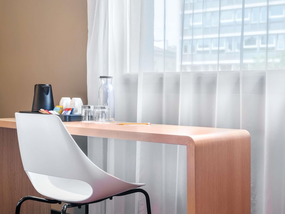 Habitación para 1 o 2 personas con dos camas separadas del hotel Ibis Krakow Centrum. Foto 11